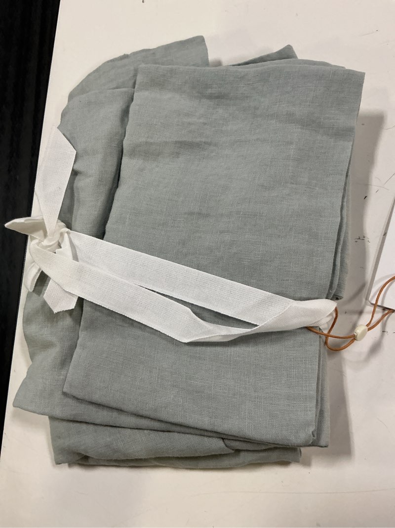 Condition photo showing New/Like New for european linen sham set, standard, mist
