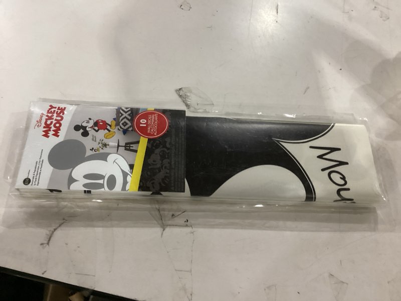 Condition photo showing New/Like New for roommates rmk3259gm disney mickey mouse giant peel and stick wall decals