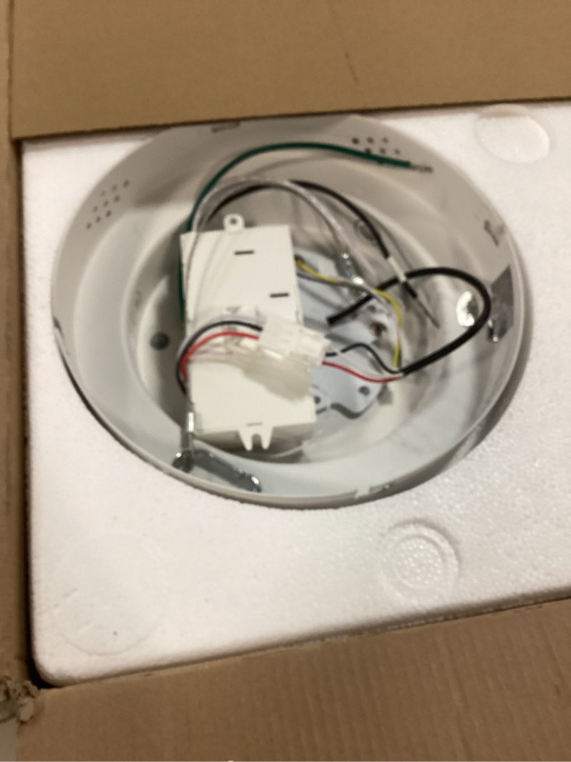 Condition photo showing Good Condition for zmishibo ceiling fans with lights and remote, 19.7'' low profile ceiling fan, 3000-6000k dimmable modern flush mount led fan light, 6 wind speeds, white fandelier ceiling fans for bedroom white 19.7 inch