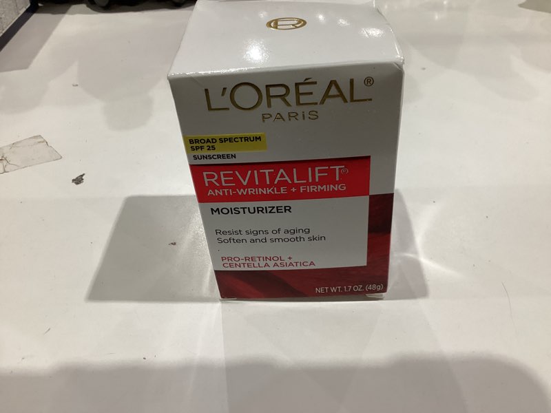Condition photo showing New/Like New for L'Oréal Paris Revitalift Anti-Wrinkle and Firming Face Moisturizer with SPF 25, Pro-Retinol and Centella Asiatica, Paraben Free, 1.7 oz (Packaging may vary)