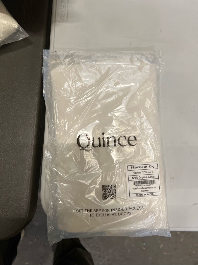 Condition photo showing New/Like New for classic organic percale pillowcase set, standard, white