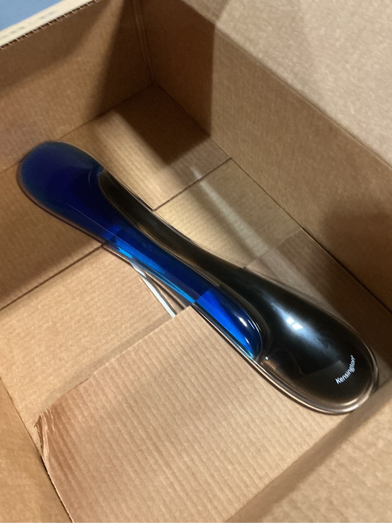 Condition photo showing Good Condition for Kensington Slim Duo Gel Keyboard Wrist Rest