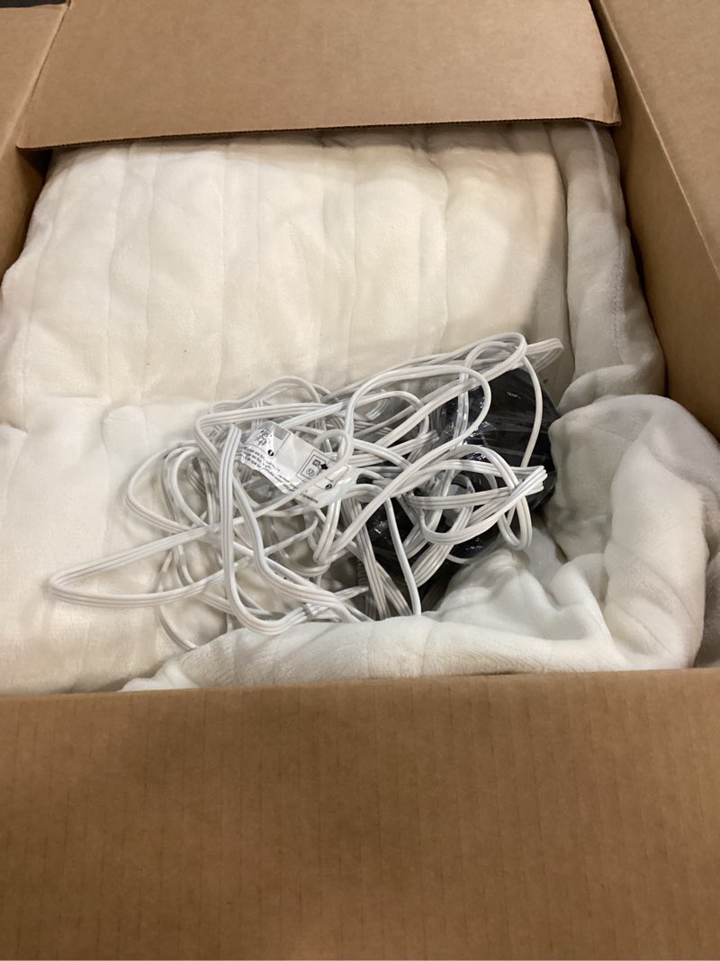 Condition photo showing Good Condition for Bedsure Electric Blanket King Size - Dual Control Heated Blanket King Size, Fast Heating with 10 Time Settings & 10 Heat Settings, Warm Gift for Grandma (100x90 inches, Lvory) 14 - Ivory King