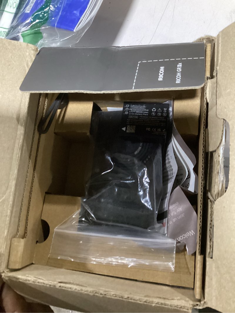 Condition photo showing As Is for ricoh gr iiix, black, digital compact camera with 24mp aps-c size cmos sensor, 40mmf2.8 gr lens (in the 35mm format) camera only