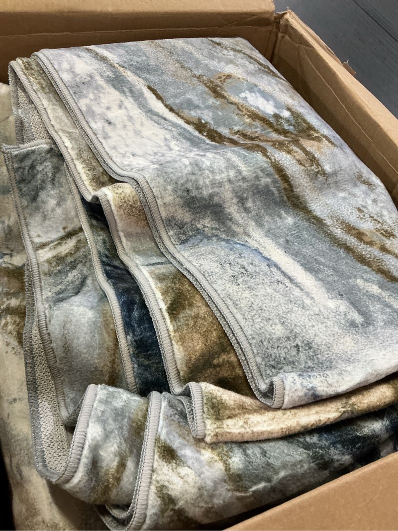 Condition photo showing As Is for addison rugs chantille acn2055 silver 8' x 10' indoor/outdoor, machine washable, easy clean, non shedding, bedroom, living room, dining room, kitchen, patio rug