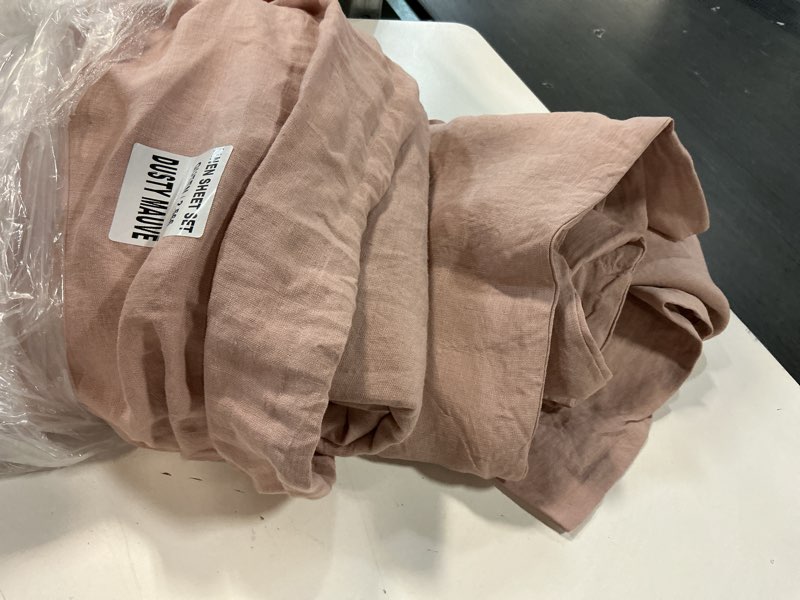 Condition photo showing Good Condition for european linen fitted sheet set queen size color dusty mauve