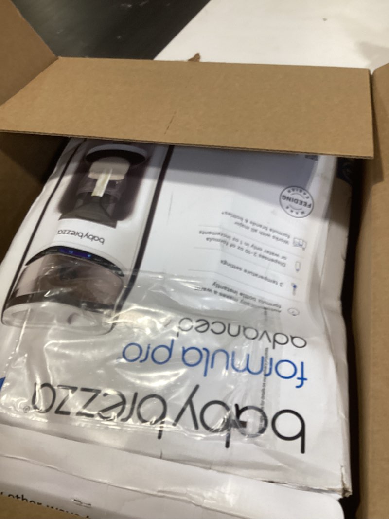 Condition photo showing New/Like New for baby brezza new and improved formula pro advanced formula dispenser machine - automatically mix a warm formula bottle instantly - easily make bottle with automatic powder blending, white