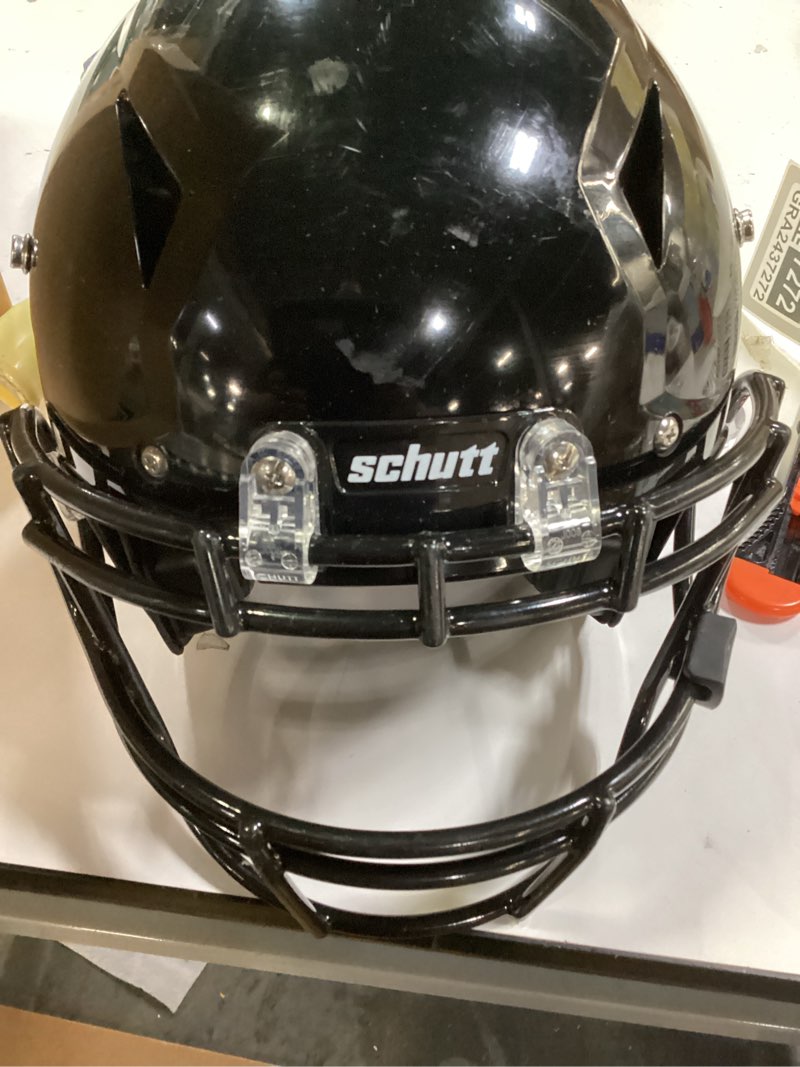 Condition photo showing Good Condition for Schutt Youth Vengeance A11 Black 2X-Small