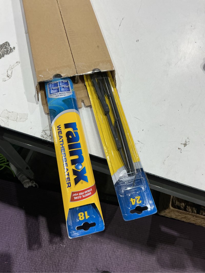 Condition photo showing New/Like New for rain-x 820148 weatherbeater wiper blades, 24" and 18" windshield wipers, automotive replacement windshield wiper blades that meet or exceed oem quality and durability standards, (set of 2) 24" and 18" pack of 2
