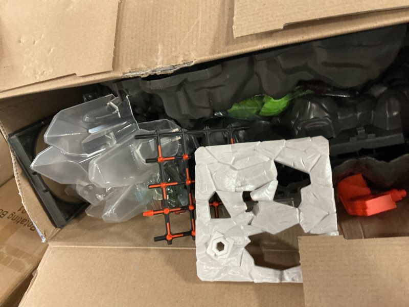 Condition photo showing Good Condition for schleich eldrador - 119pc smashrador master cave fortress battlecave playset - light up led toy with 18 battle functions - with 4 battlecaves and 6 eldrador creatures for boys, girls - kids ages 7+
