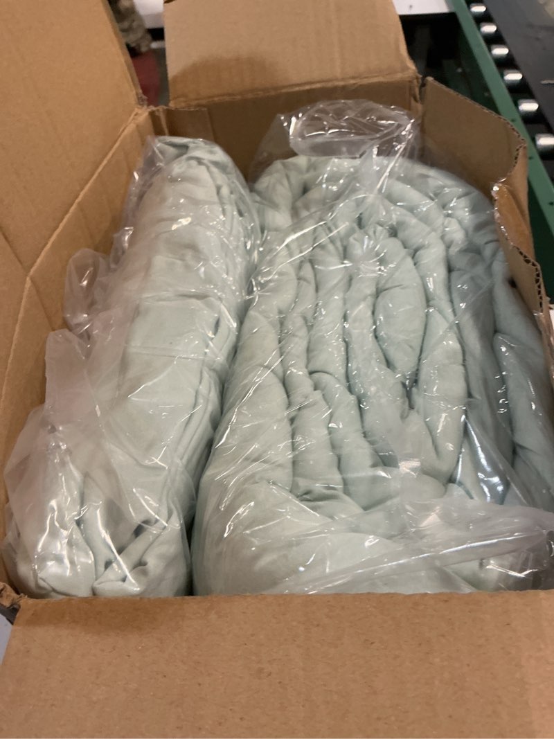 Condition photo showing New/Like New for love's cabin queen comforter set aqua, 7 pieces queen bed in a bag, all season bedding sets with 1 comforter, 1 flat sheet, 1 fitted sheet, 2 pillowcase and 2 pillow sham | soft queen aqua