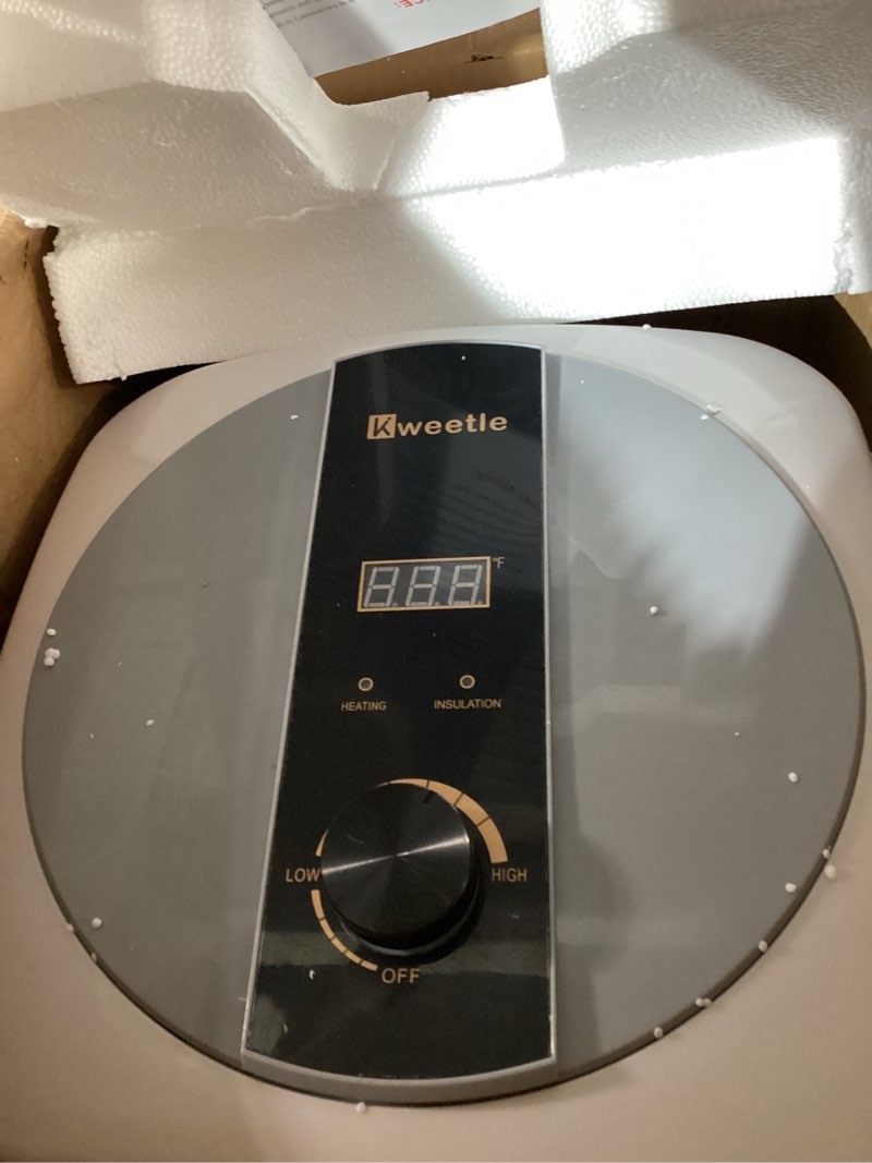 https://lotting-media.assets.bidfta.com/lotting_72a60366-6019-474f-ae70-01cfcd7f3a73