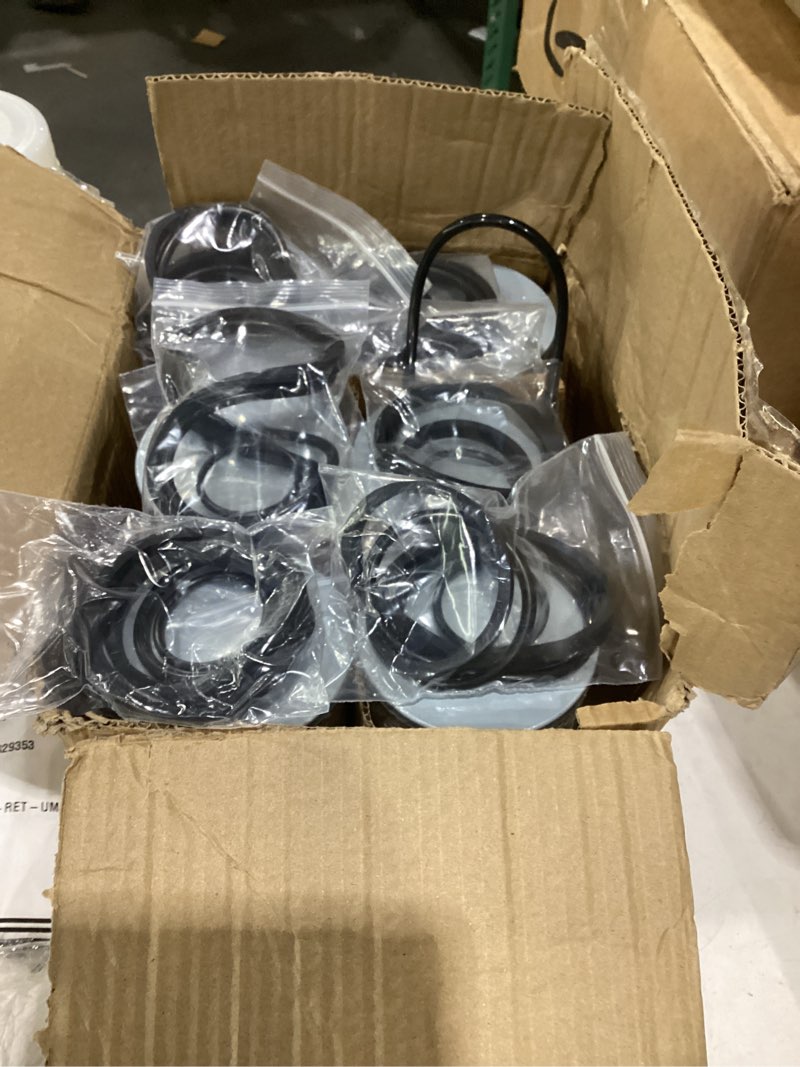 Condition photo showing Good Condition for 6 pack ff5369w fuel filter cartridge, for freightliner cascadia trukcs, compatible with dd13, dd15, dd16 diesel engine, 20 micron rating, replaces 23521528, pf7680, p550463, p550757, l3578fn 6pcs