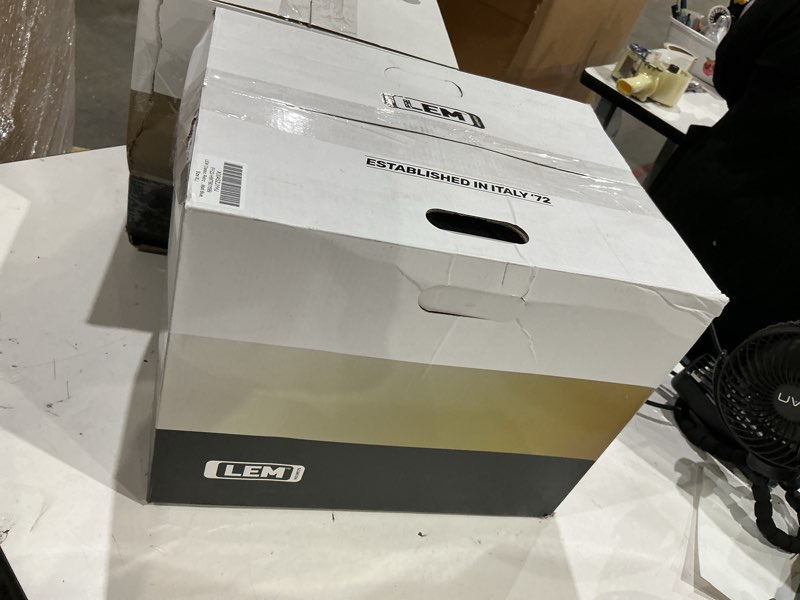 https://lotting-media.assets.bidfta.com/lotting_72a8c4e5-19a6-42f1-8e8e-1b7eba11754f