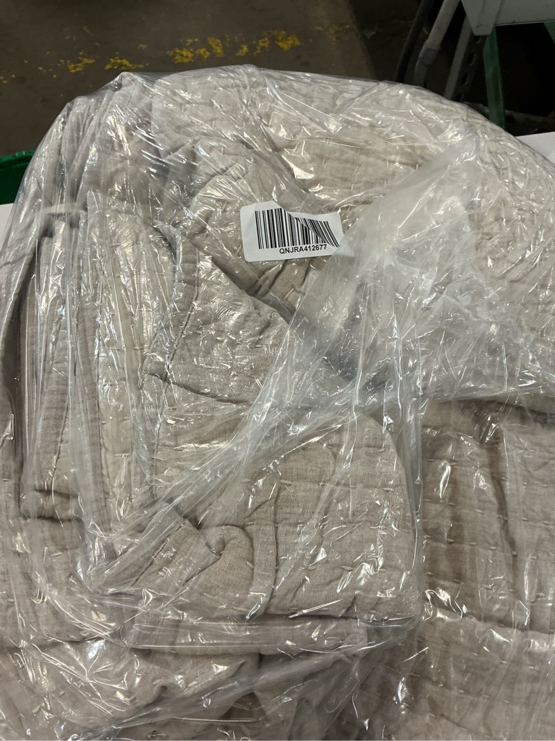 Condition photo showing Good Condition for european linen cotton stitch quilt set, full/queen, natural