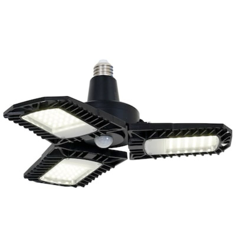 utilitech 1-ft 8000 lumens black 3 -light led diffuser garage shop light