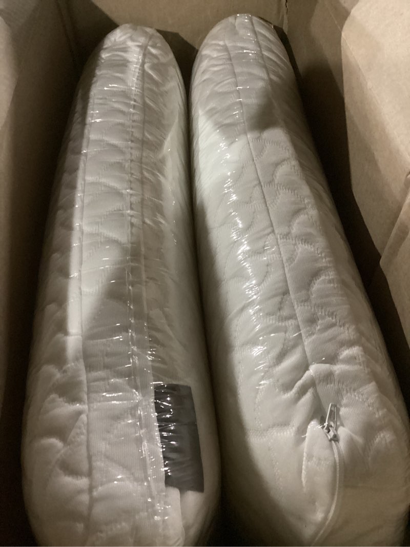 Condition photo showing New/Like New for tempur-pedic tempur-cloud pillow, standard-2-pack, standard, white 2 count