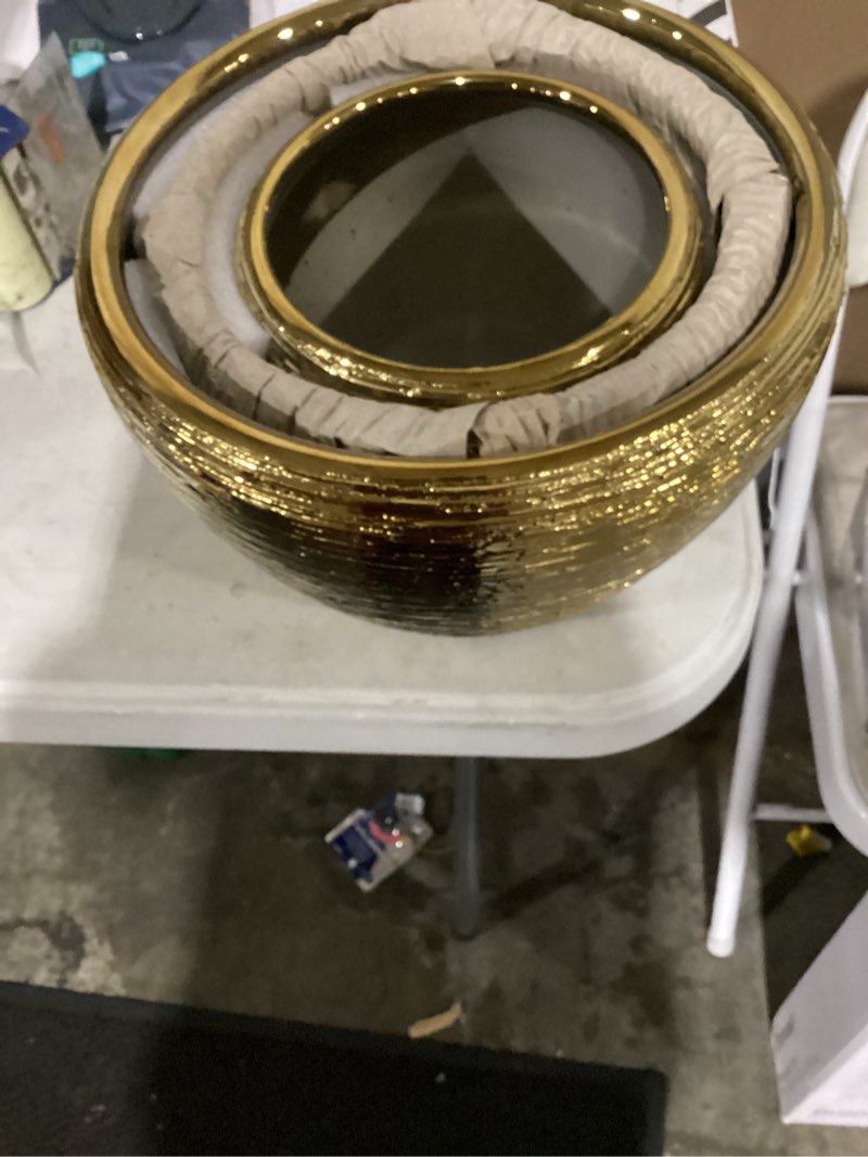 Condition photo showing Good Condition for brush gold ceramic plant pots with drainage holes