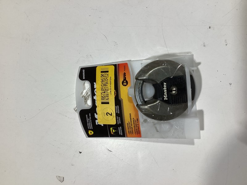 Condition photo showing Good Condition for Master Lock 1-1/2  H x 1  W x 2-3/4  L Steel Ball Bearing Locking Shrouded Shackle Padlock/ Missing key