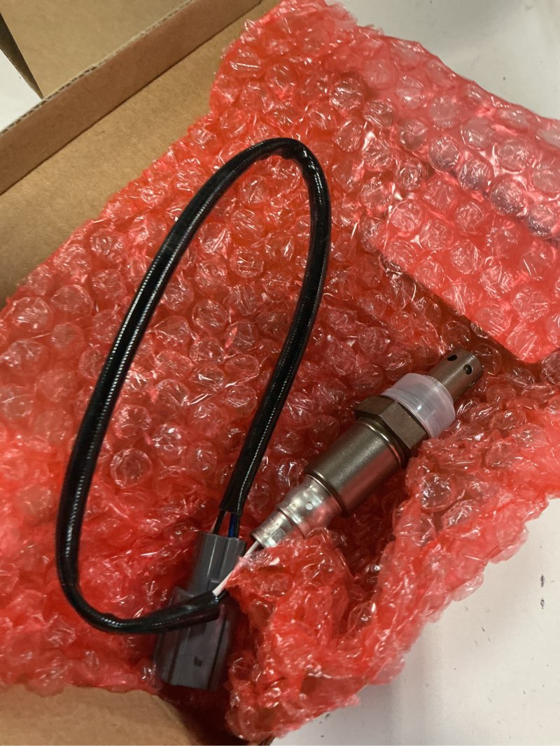 Condition photo showing New/Like New for o2 oxygen sensor upstream and downstream for toyota highlander 2004-2007, for toyota sienna 2004-2006, for lexus rx330 2004-2006 3.3l v6, o2 sensor replace 234-9042, 234-4168 2pcs