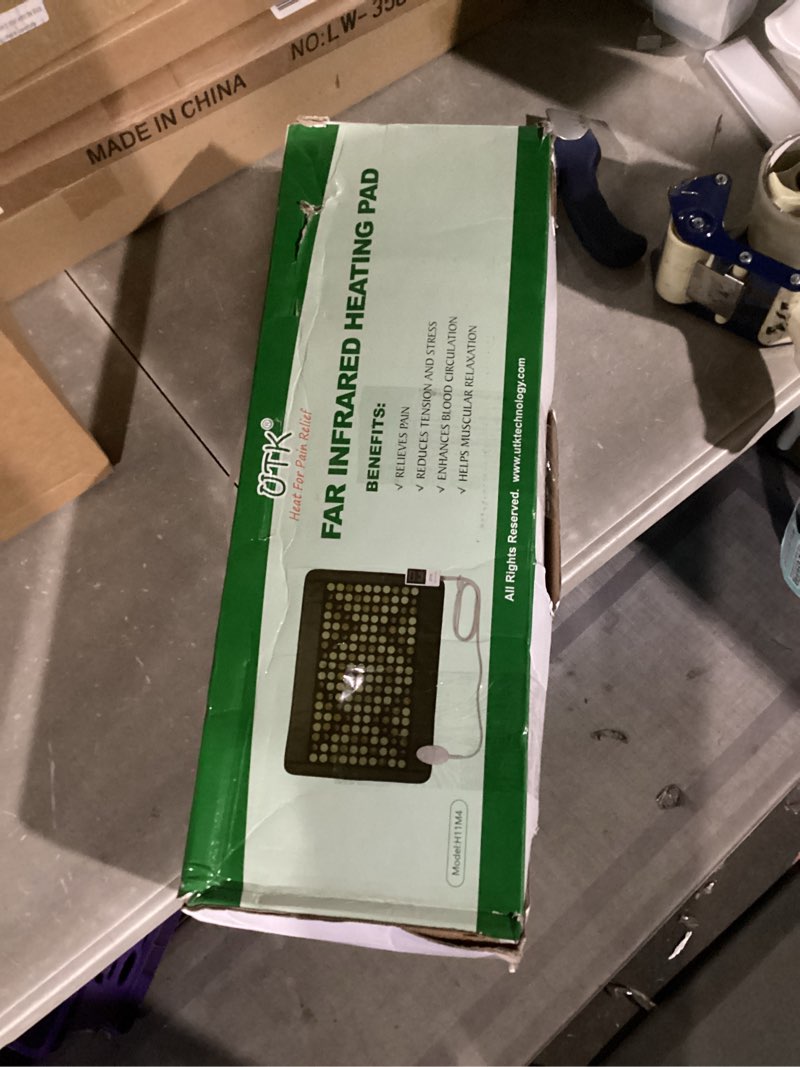 Condition photo showing New/Like New for utk quantum wave heating pad,infrared heating pad, 28 passive magnet stones,44 tourmaline stones,108 natural jade stones, memory function,auto shut off (mpro: 21'' x 31'')