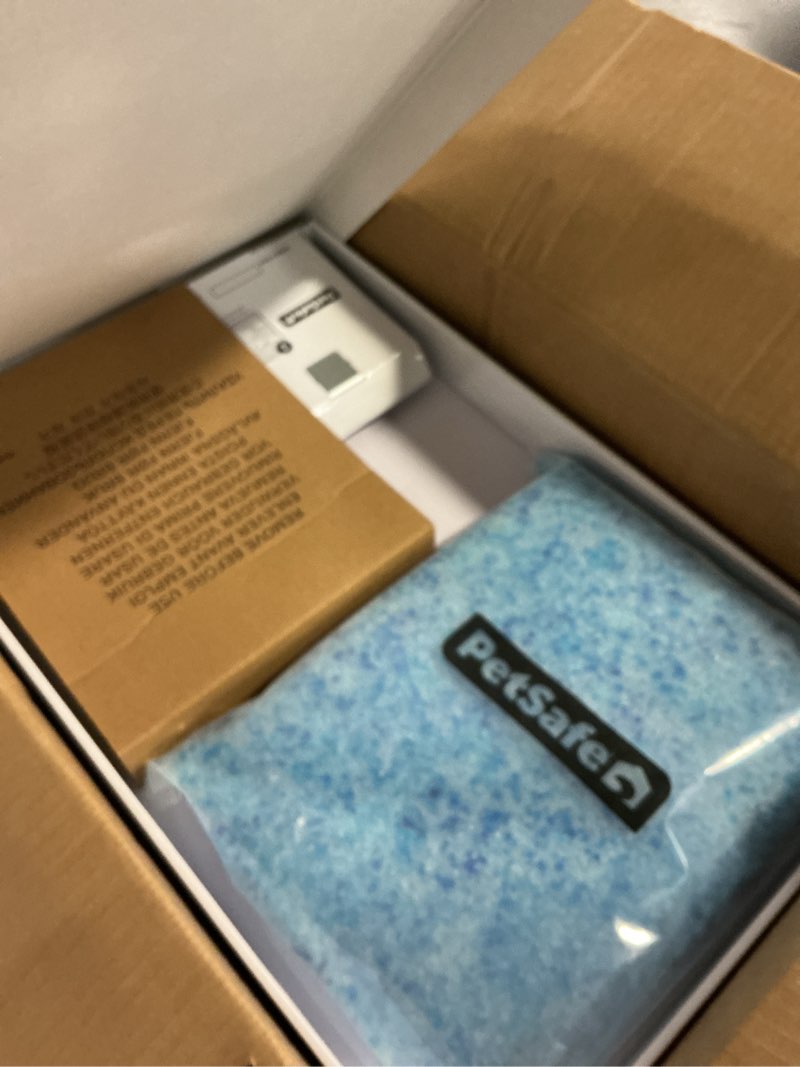 https://lotting-media.assets.bidfta.com/lotting_72e87fdb-4106-4cea-9944-cd08bfa7f422