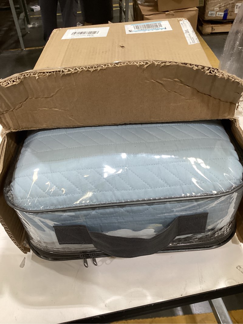 Condition photo showing New/Like New for madison park daybed cover set damask quilted cover for daybeds, all season, pre-washed cotton-filled coastal bedding with scallop edge, shams, bedskirt, décor pillows, tuscany, 39"x75", blue 6 piece 75"x39" blue
