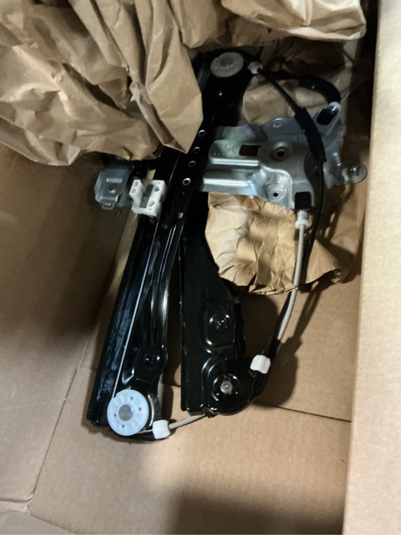 Condition photo showing Good Condition for gm genuine parts 95382561 front driver side window regulator without motor