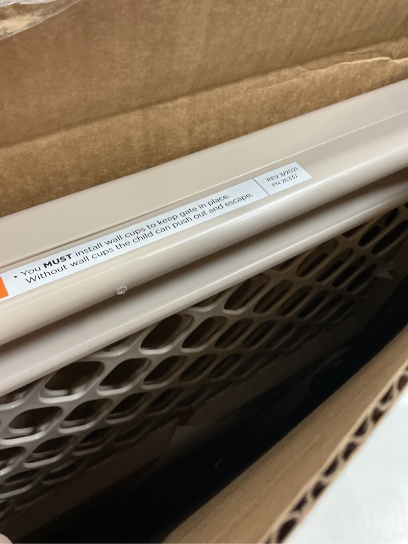Condition photo showing New/Like New for toddleroo by north states - supergate ergo baby gate: plastic baby gate for stairs & doorways - adjustable indoor safety gate - made in usa - 26 to 42 inches wide - 26 inches tall - sand