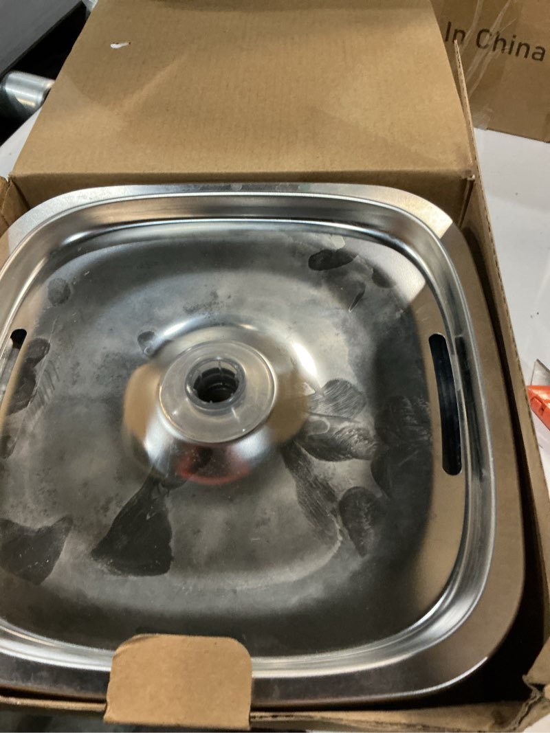 Condition photo showing As Is for veken innovation award winner stainless steel cat water fountain, 95oz/2.8l automatic pet fountain dog water dispenser with replacement filters & silicone mat, gifts for cats, dogs (silver) silver+2 filters+2 sponges 95oz (standard fill)