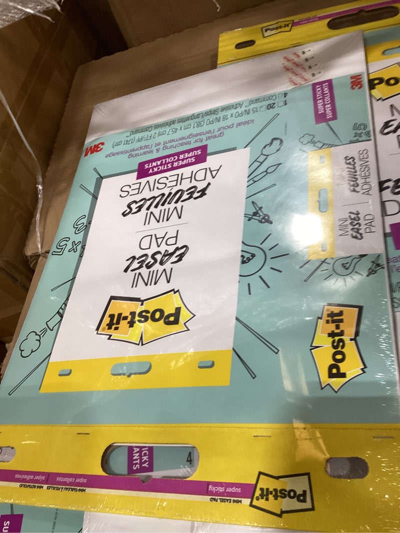 Condition photo showing As Is for post-it super sticky mini easel pad  white  15 in. x 18 in.  1 pad