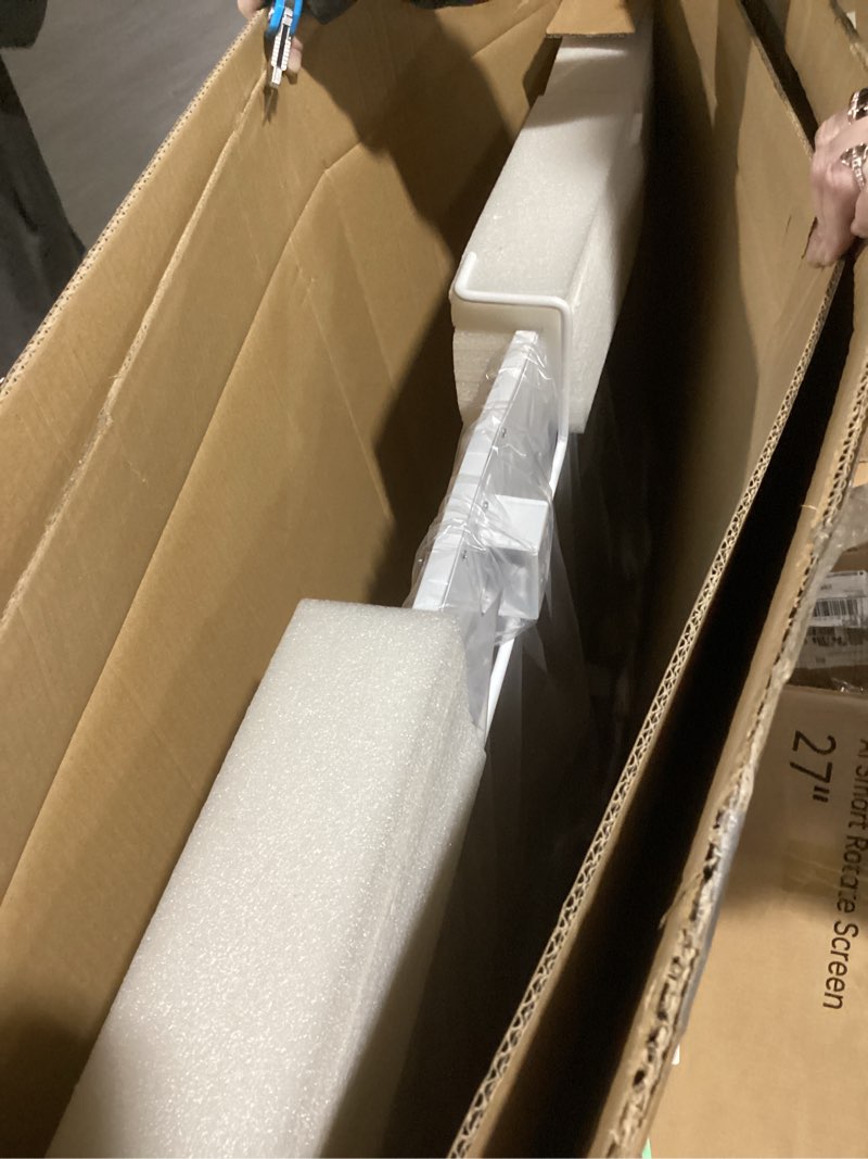 Condition photo showing Good Condition for Könighaus 800W Smart Dual Space Heater – Wall heater and mobile use – WiFi App Control & Remote – Includes Towel Rack, Stand Feet & Mounting Kit – Color: White Large 800 Watt - white with display