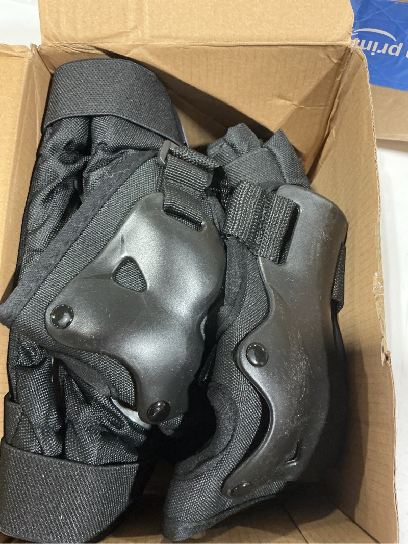 Condition photo showing New/Like New for tanden skating protective gear knee and elbow pads wrist guards for roller skating skateboarding, skate pads adult knee pads black adult (14+ years)