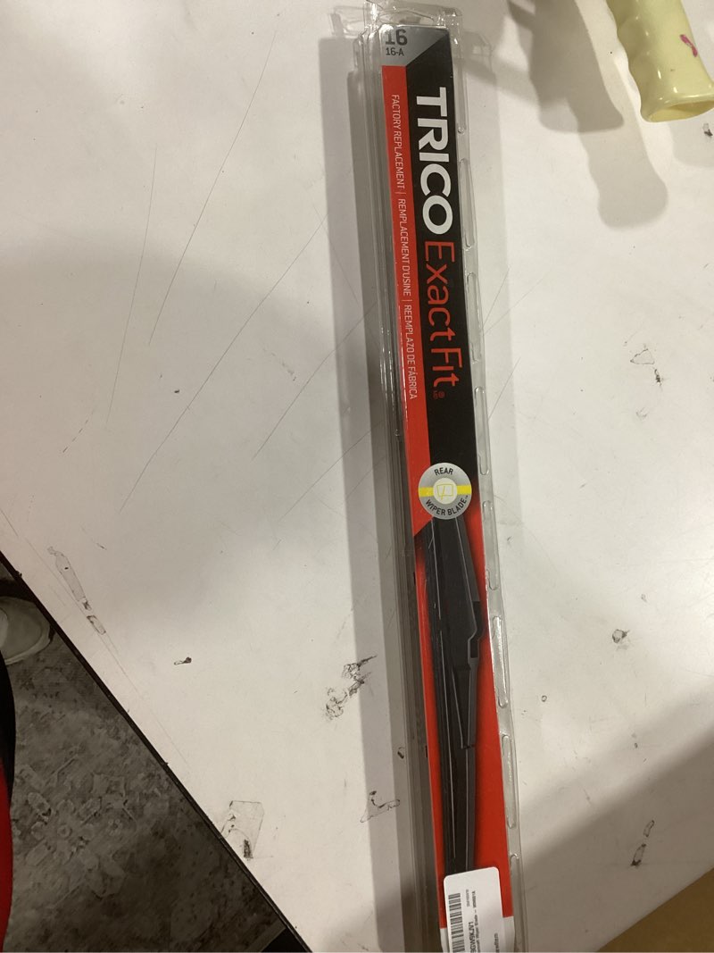 Condition photo showing Good Condition for Motorcraft Wiper Blade - WW901A