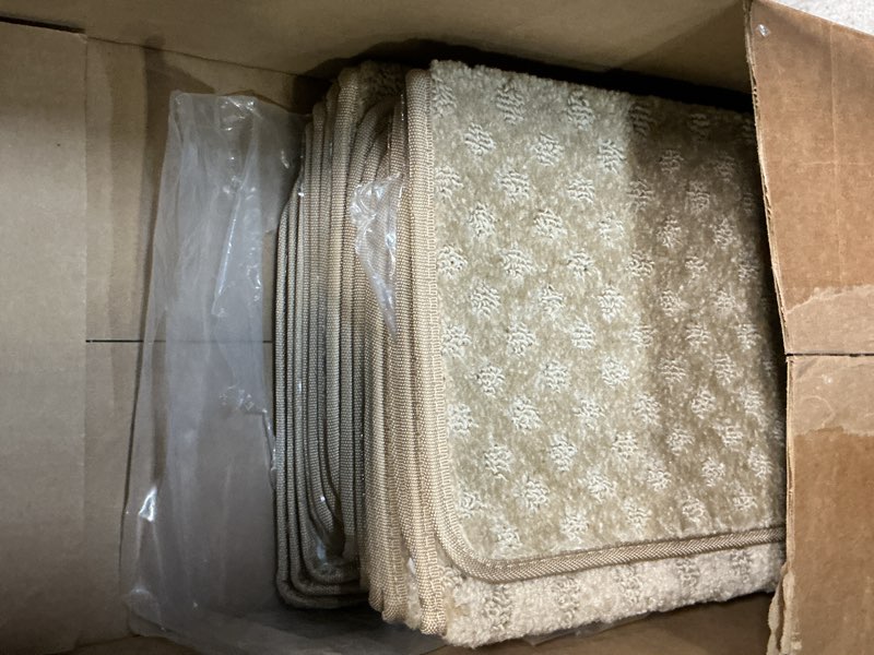 Condition photo showing Good Condition for pure era bullnose carpet stair treads tape free non-slip indoor stair protectors pet friendly stair treads for wooden steps 9.5" x 30"(14 pieces,cream gray mini-diamond trellis) cream gray mini-diamond trellis 14 pieces with bullnose