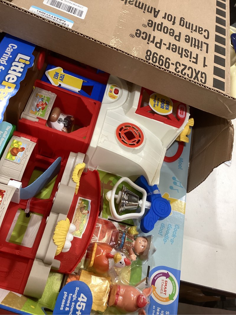 Condition photo showing Good Condition for Fisher price farm toy set