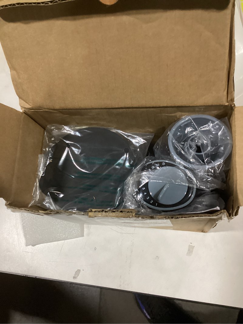 Condition photo showing Good Condition for FRESKO Immersion Handheld Blender 500W with 700ml Beaker, 12-Speed & Turbo Mode Hand Blender Stick, 304 Stainless Steel Blades for Soup, Smoothie, Puree, Baby Food Blender+Measuring Cup