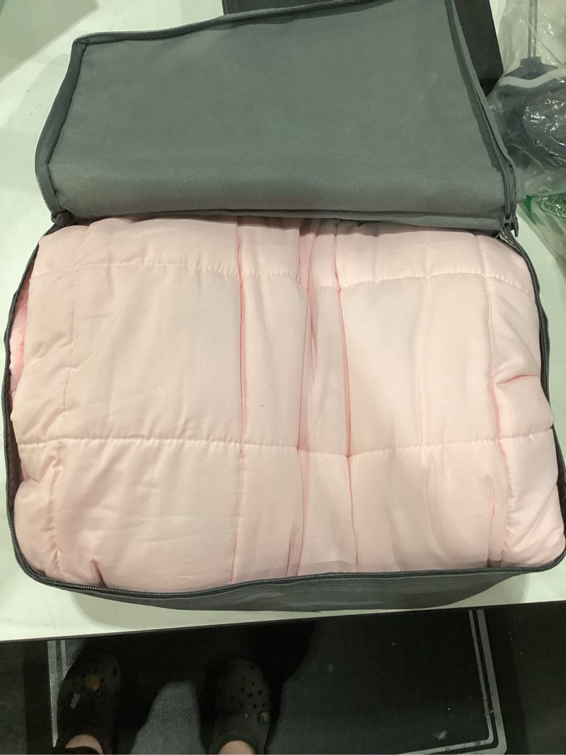 Condition photo showing New/Like New for sivio weighted blanket twin 15 pounds, adult weighted blankets with soft minky dots & cozy cooling microfiber for calming and sleeping, heavy blanket, 48" x 72", pink 48 x 72 inches, 15lbs pink
