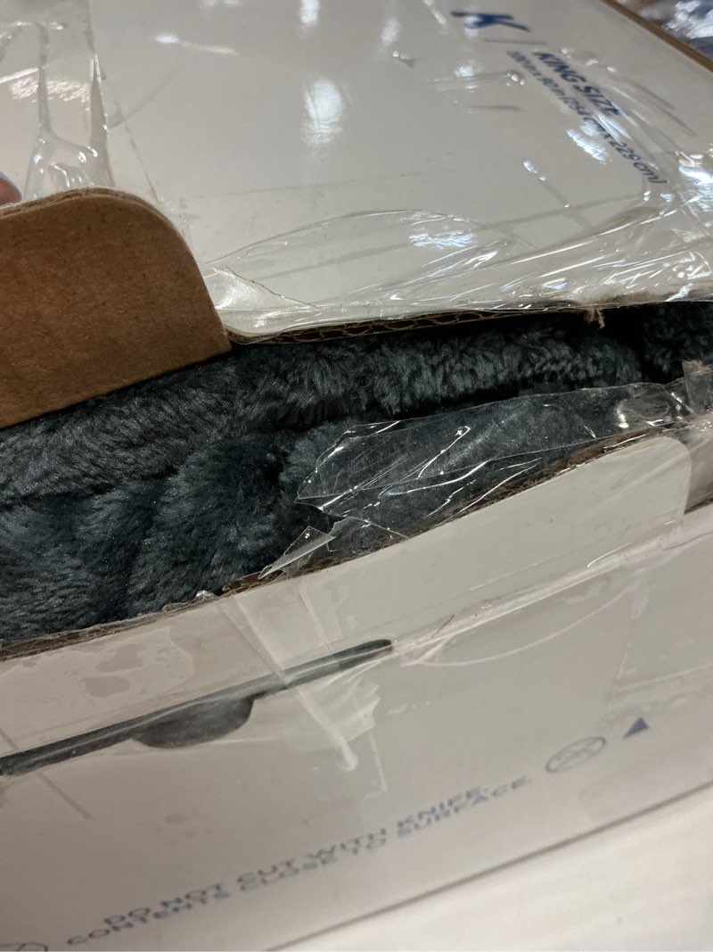 Condition photo showing Good Condition for sealy electric blanket king size, flannel & sherpa heated blanket with 10 heating levels & 1-12 hours auto shut off, fast heating blanket, machine washable, grey, 100 x 90 inch dark grey king size 100" x 90"
