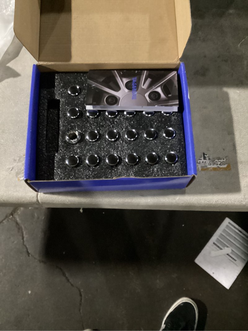 Condition photo showing Good Condition for 24pcs M14x1.5 Lug Nuts - Compatible with Chevrolet Colorado/Suburban/Silverado, GMC Express/Yukon/Sierra 1500, Ford F150/Expedition, One-Piece Design Factory Chrome Wheel Lug Nut Set