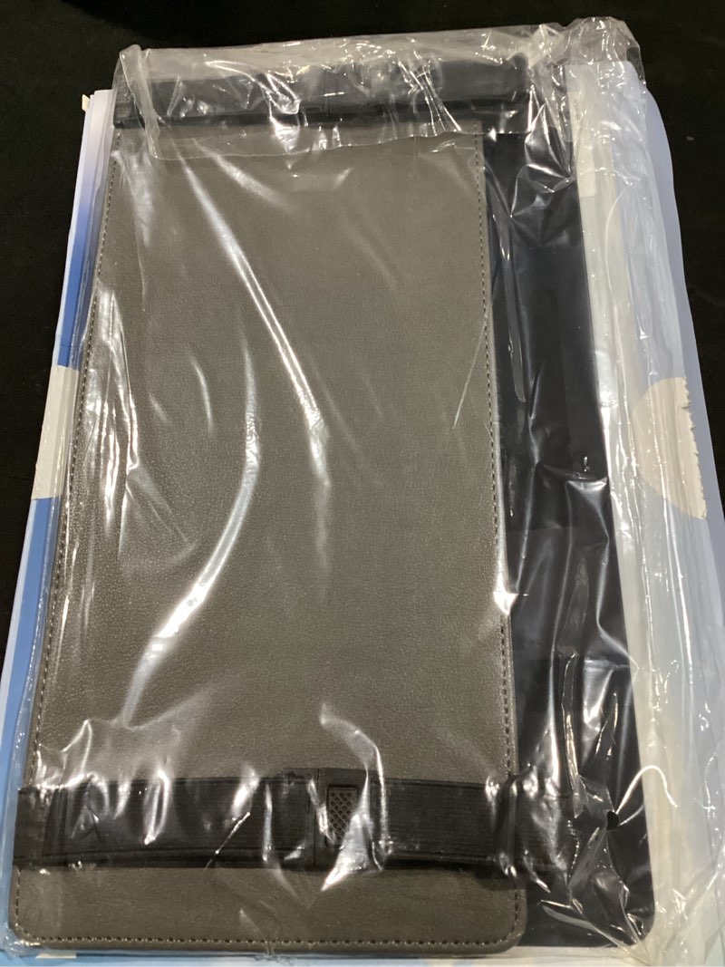 Condition photo showing Good Condition for Untitled Item