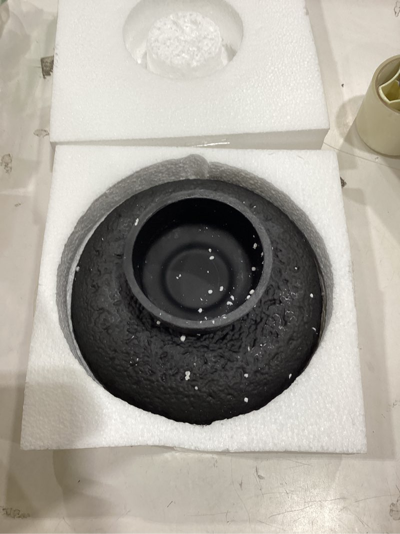 Condition photo showing Good Condition for fruit bowl for kitchen decor counter, 10.4‘’large decorative bowl, modern display key bowls, high foot serving blows with irregular edge design, high-temperature fired thickened glass bowl, black