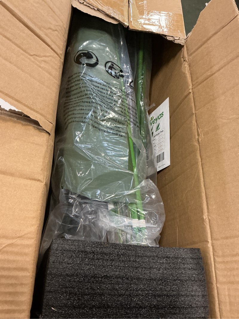 Condition photo showing Good Condition for Aveyas 6ft Artificial Bird of Paradise Tree for Home Decor, 6 Feet Faux Floor Plant Fake Silk Banana Leaf Tropical Trees with Pot for Indoor Outdoor House Living Room (6 ft Tall) Bird of Paradise Tree (6ft)