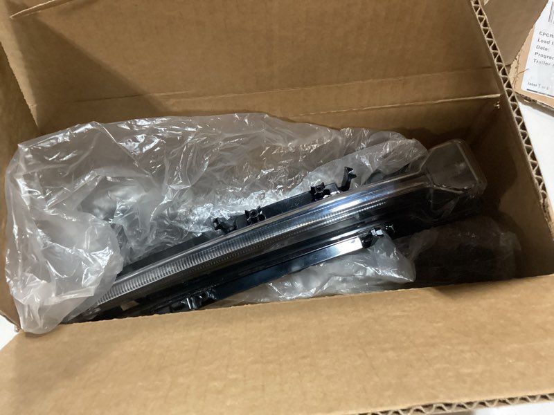 Condition photo showing As Is for munirater 1 Pair Fog Lights Assembly LH & RH Replacement for Taurus 2010-2019 Left and Right Side FO