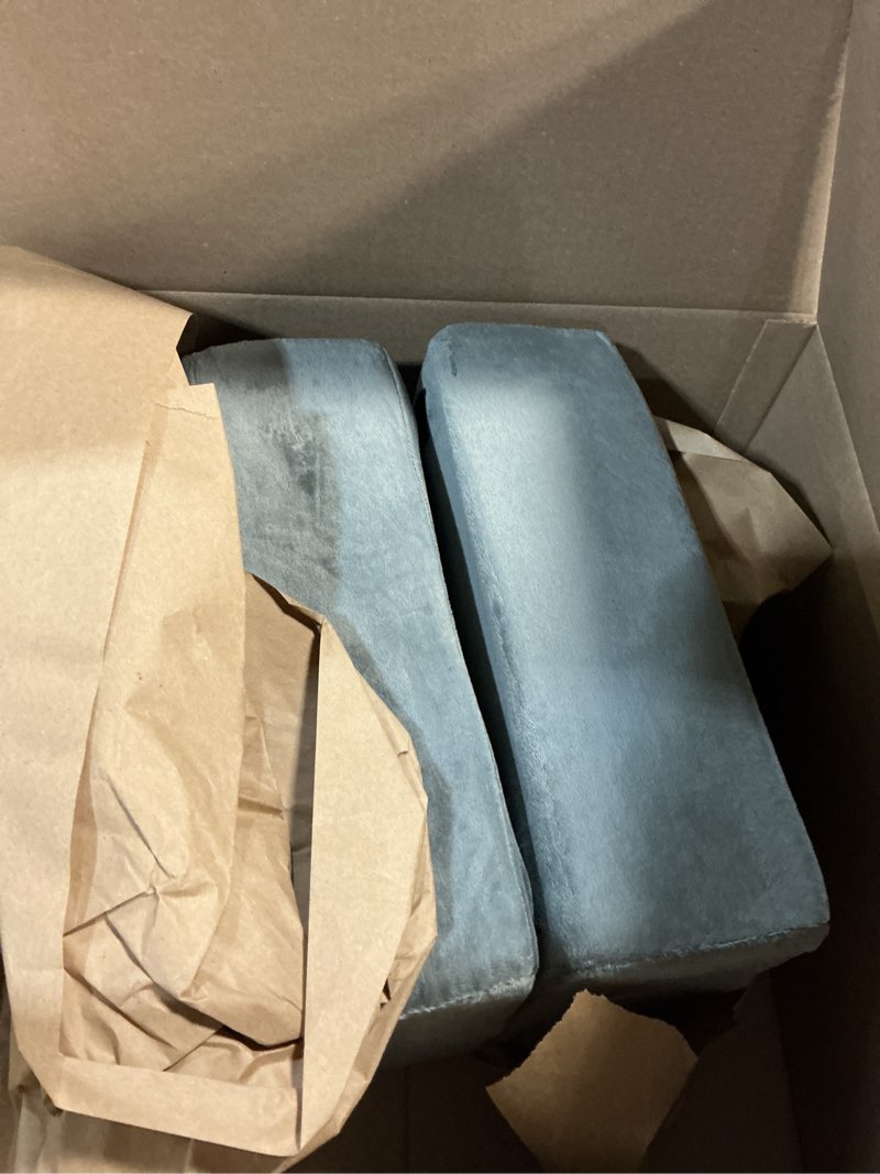 Condition photo showing Good Condition for novabright foot rest under desk, 3 height adjustable ergonomic foot stool with gel textured top and cozy pocket, non-slip foam footrest for office home car(15" x 11" x 14.4",cambered,gray) 15" x 11" x 14.4" cambered gray