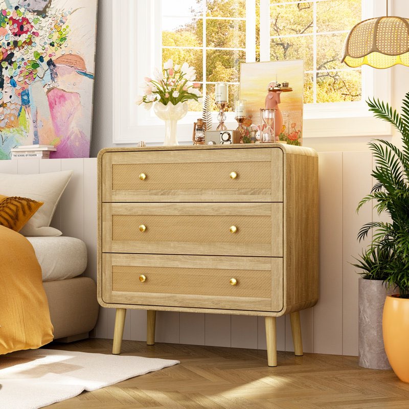 3-drawer dresser with solid wood legs