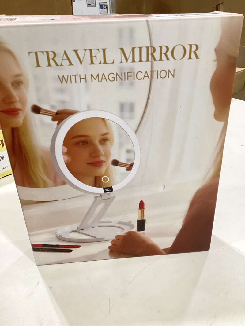Condition photo showing Good Condition for travel mirror