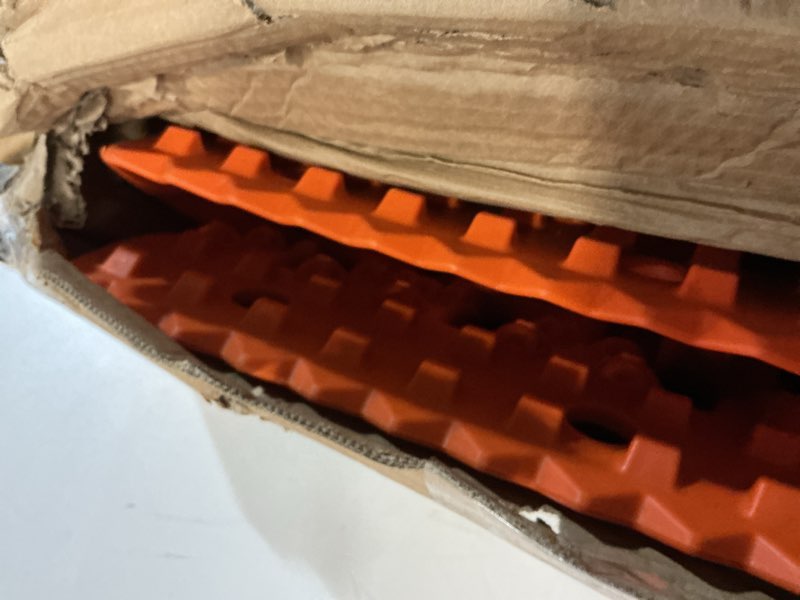 Condition photo showing Good Condition for Off-Road Traction Boards with Jack Base, Heavy-Duty Recovery Tracks for 4x4, Truck, Jeep, SUV,Ideal Offroad Accessories for Mud, Sand & Snow (Large)