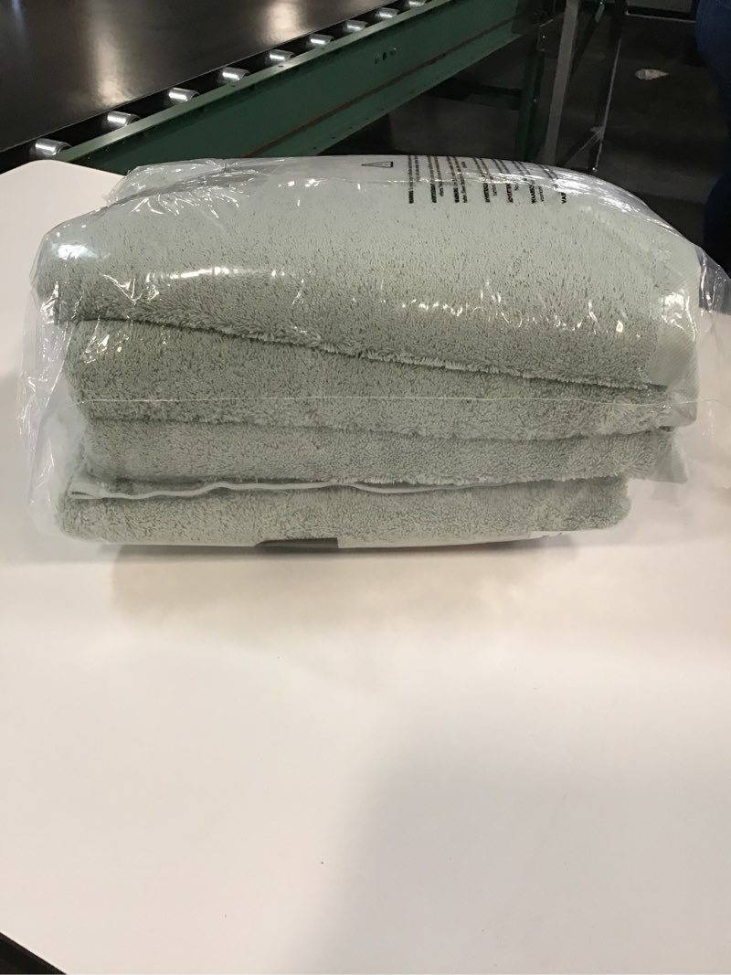 https://lotting-media.assets.bidfta.com/lotting_736e308f-a42b-46bb-947f-55ae1b97f7d1