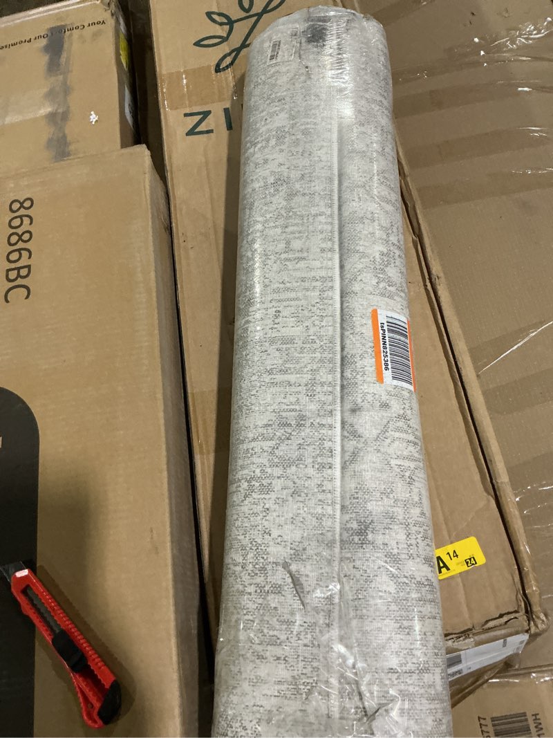 Condition photo showing Good Condition for Unknown Size (Runner)